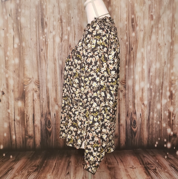 Flower blouse - Picture 2 of 4